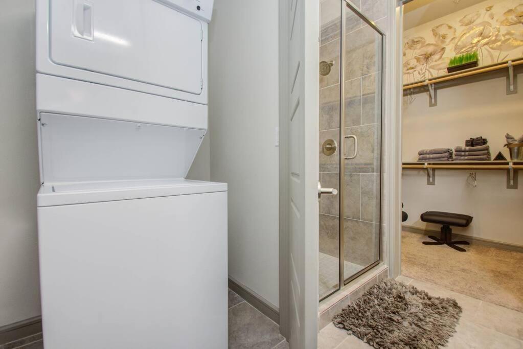 Luxury Living Downtown Houston Kingbed. Apartment Exterior photo